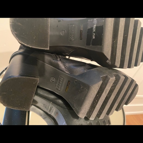 Bamboo Black Platform Boots - Picture 9 of 11